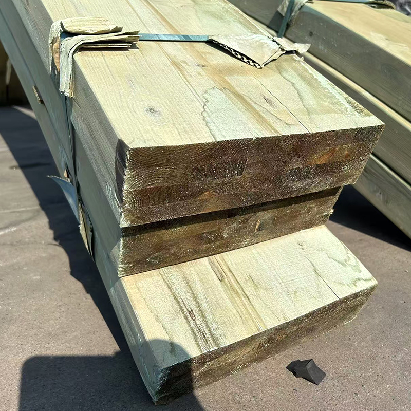 Kayu yang Diolah dengan Tekanan Pinus