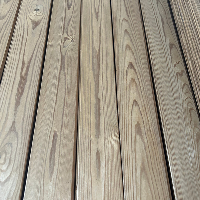 Panel dinding kayu berkarbonisasi